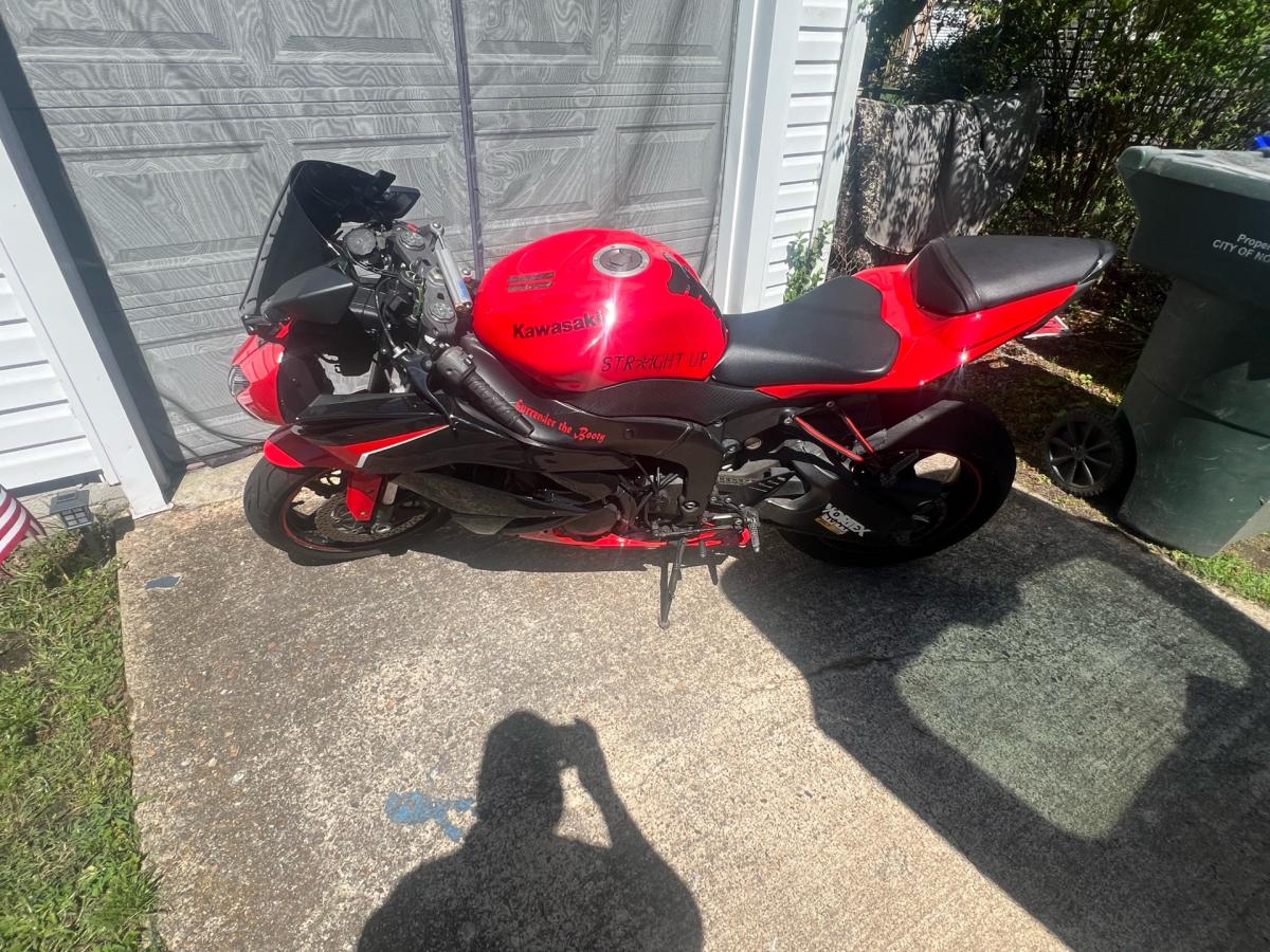 motorcycle 2010 Kawasaki zx600 - Norfolk, Virginia - FleaMarketBay