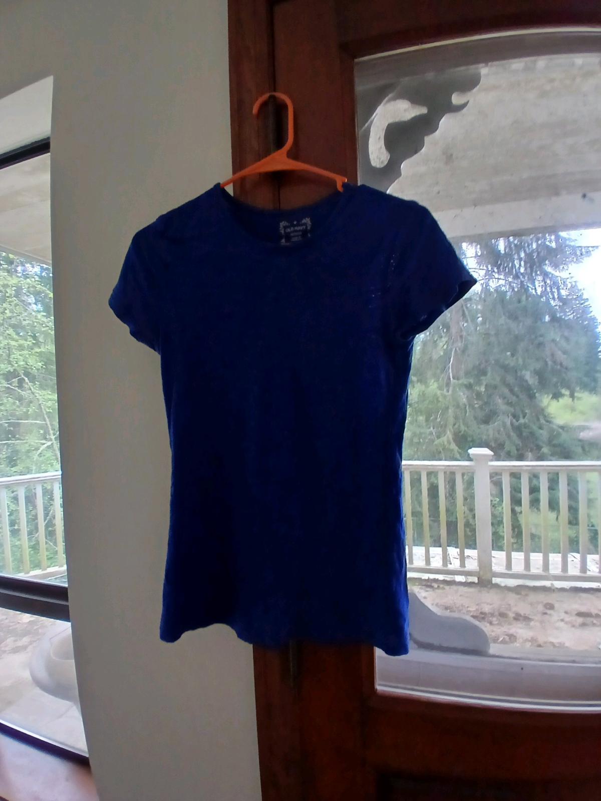 old navy brand tee shirt - Auburn, Washington - FleaMarketBay