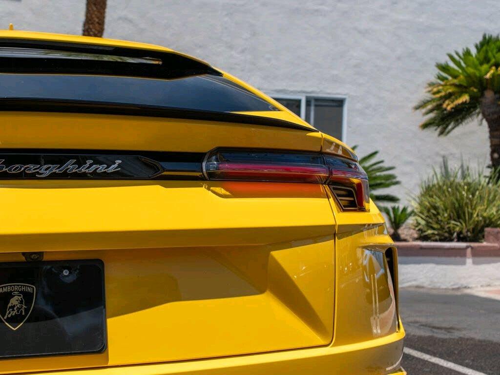 2021 Lamborghini Urus Maintenance Q AWD - Bethel, Delaware - FleaMarketBay