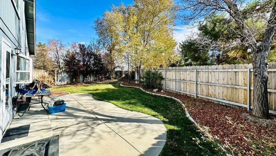 Remarkable 4 bed 2 bath pet friendly - Reno, Nevada - FleaMarketBay