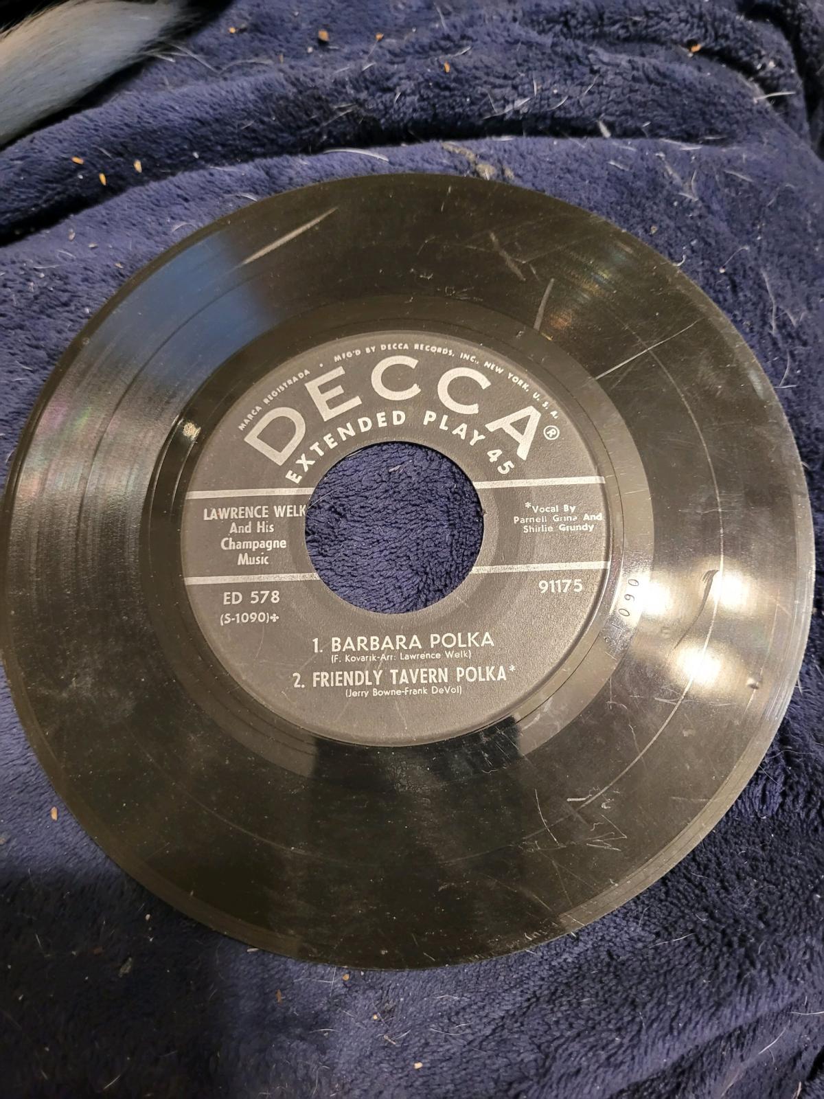 Vinyl records poker music country music - Blue Earth, Minnesota - FleaMarketBay