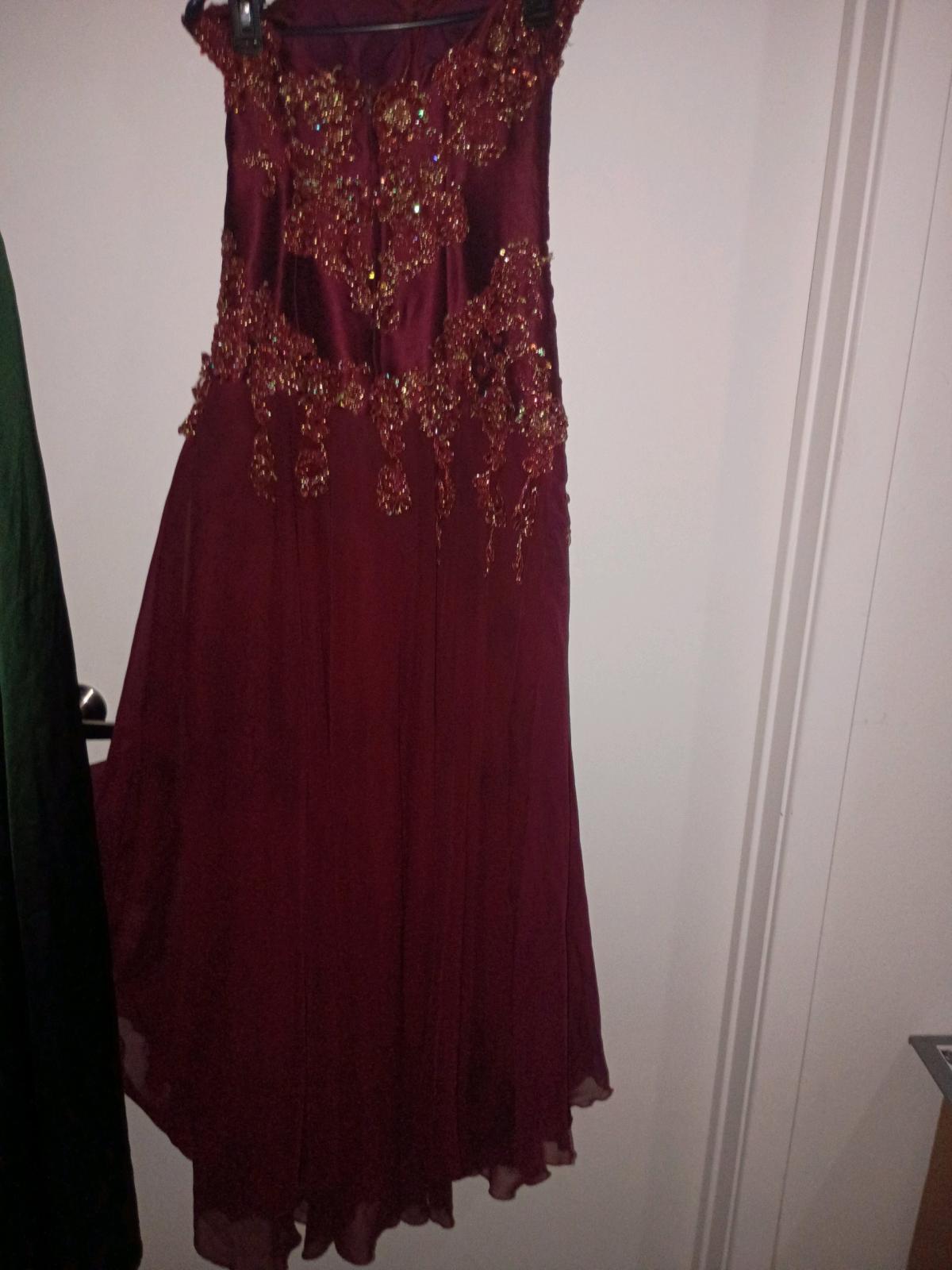 A couple of different dresses - Montebello, California - FleaMarketBay