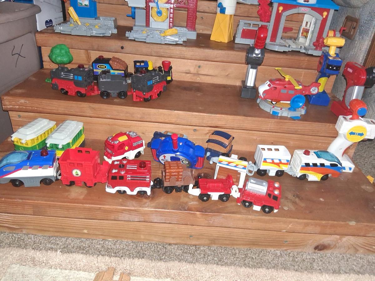 geotrax fisherprice rail and road system megalot - Mechanicsburg, Pennsylvania - FleaMarketBay
