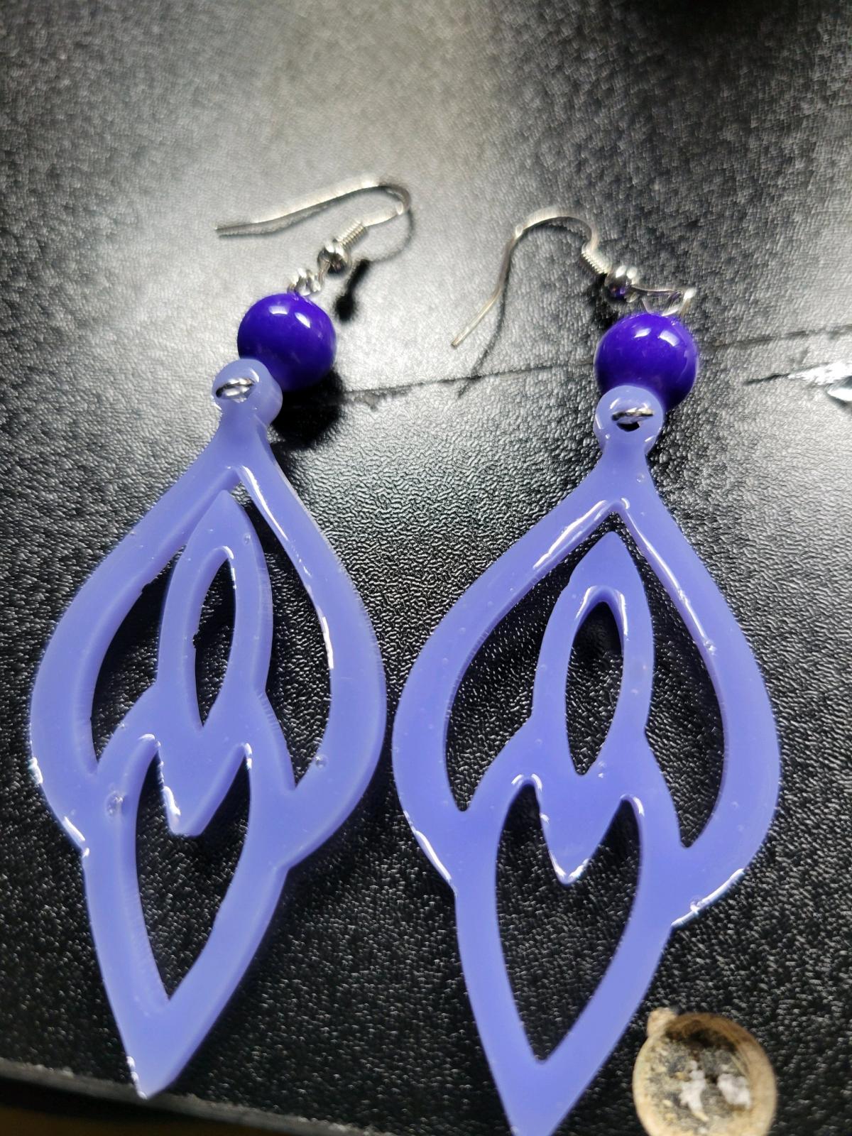 earrings - Lebanon, Pennsylvania - FleaMarketBay