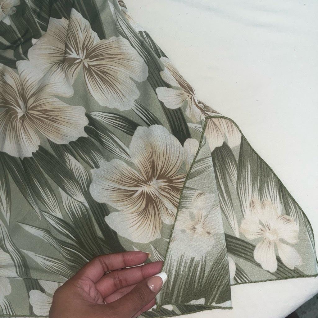 Green floral midi skirt with side slit - Elk Grove, California - FleaMarketBay