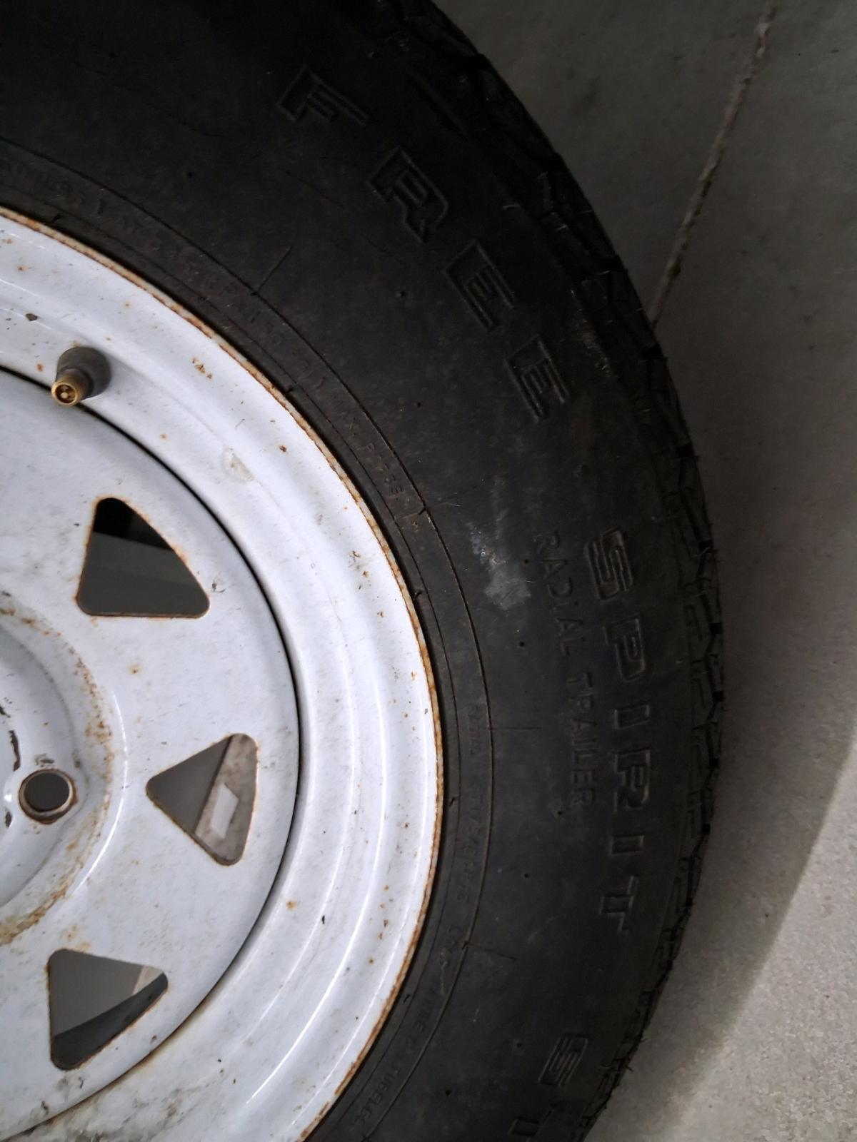 camping travel trailor wheels w rim - Monroe, Michigan - FleaMarketBay
