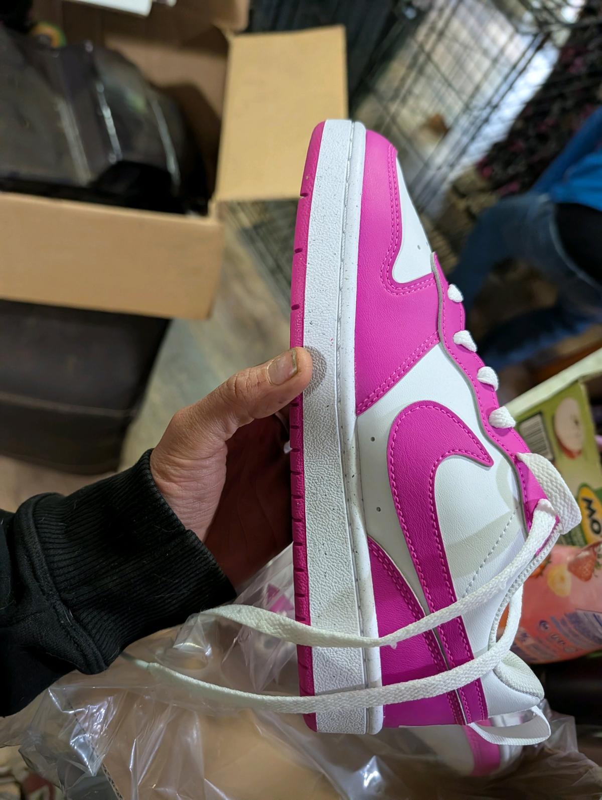 hot pink and white Nikes - Dallas, Oregon - FleaMarketBay
