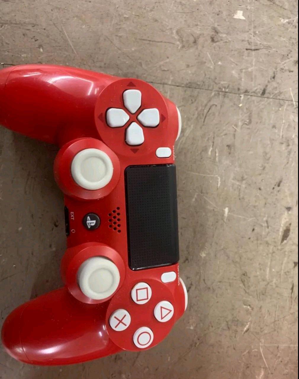 PlayStation 4 Pro - Alameda, California - FleaMarketBay