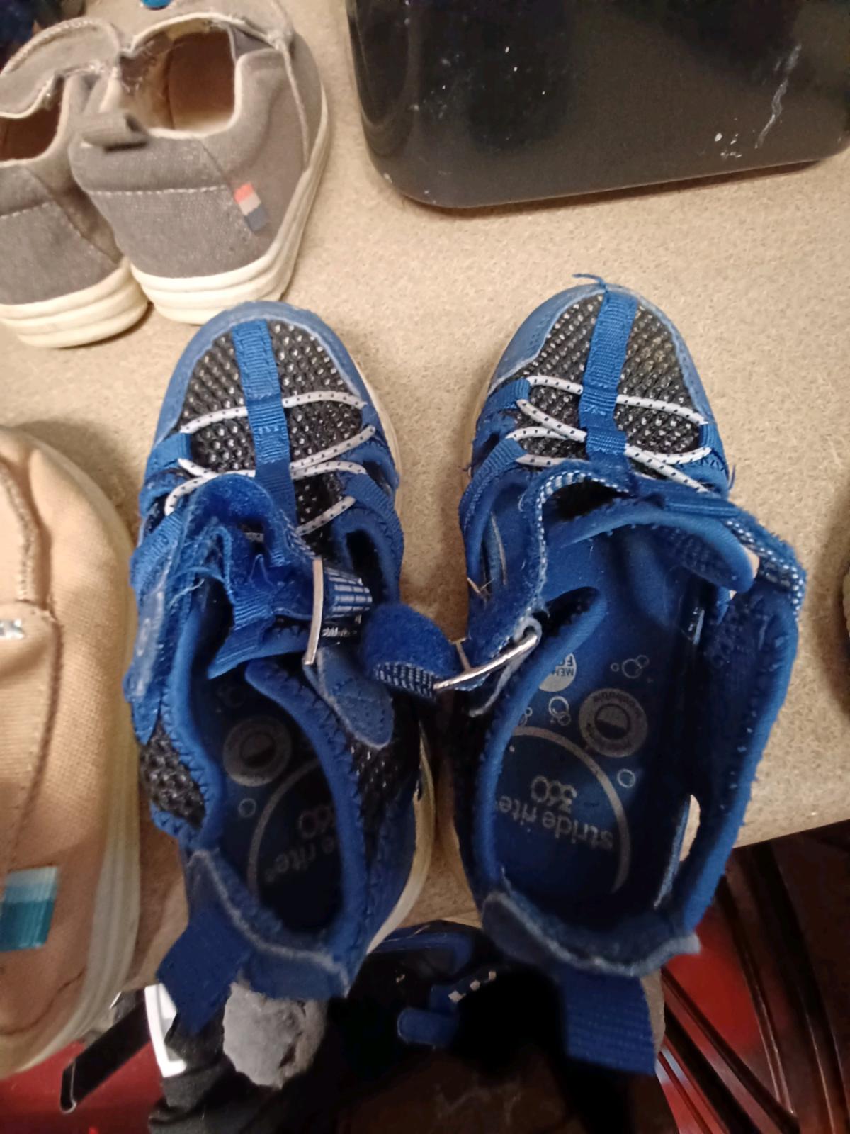 kid shoes - Knoxville, Tennessee - FleaMarketBay