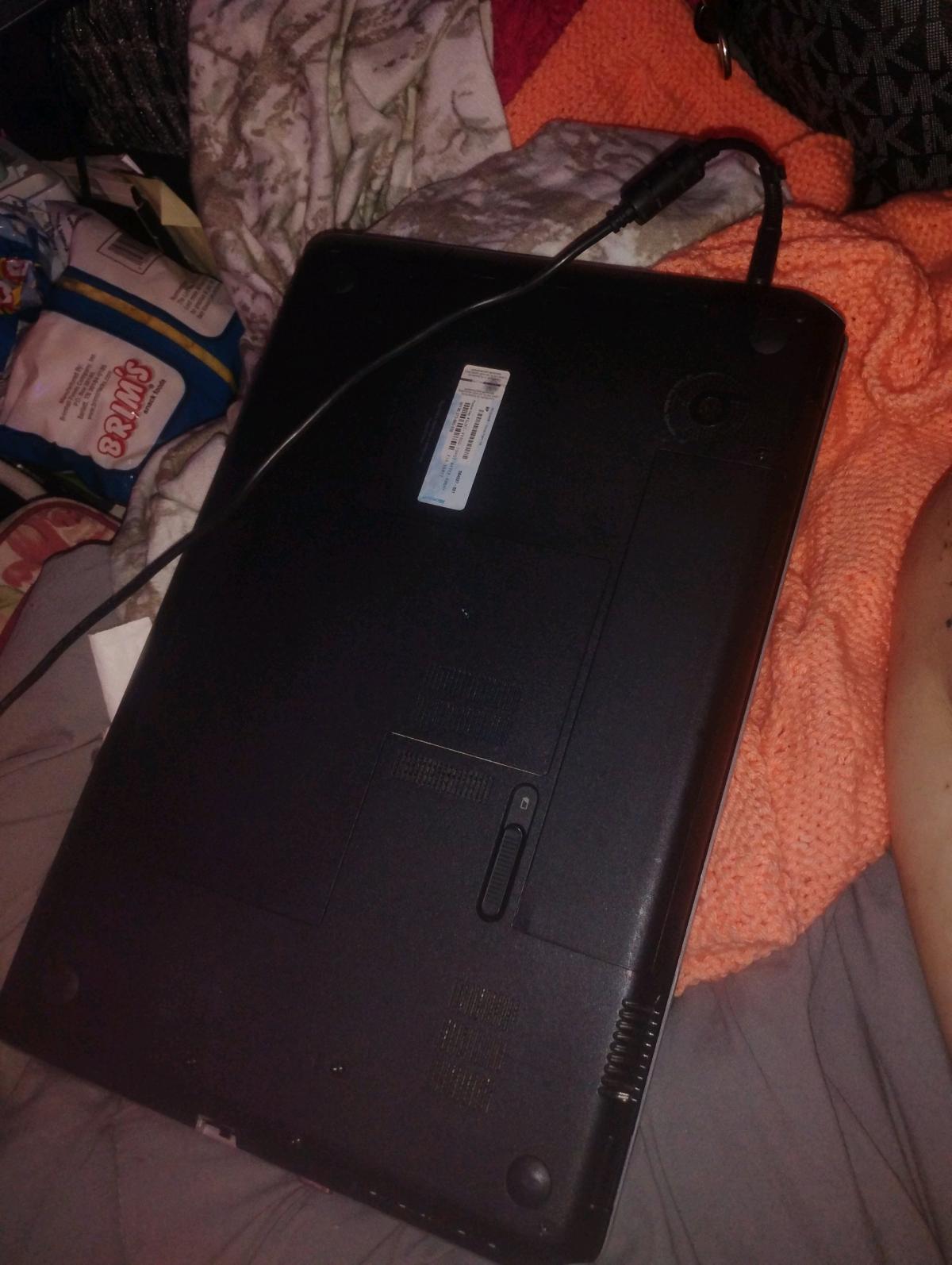 hp pavilion windows 7 with bluray dvd player on side - Oakland, Maryland - FleaMarketBay