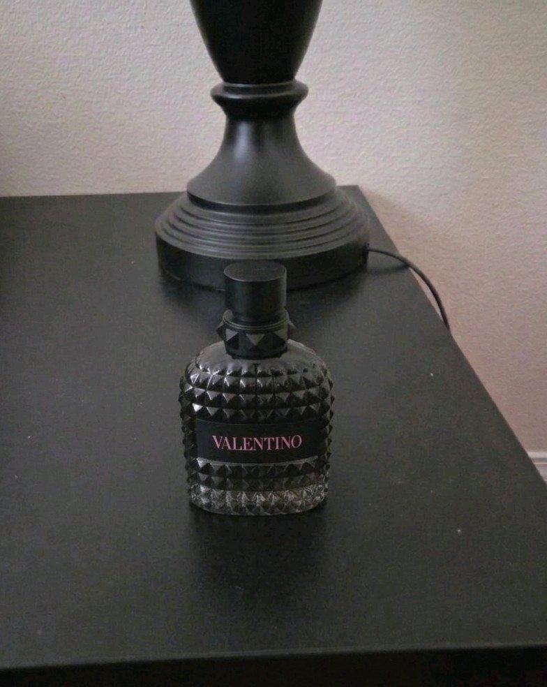 Valentino Born in Roma EDT  100 Authentic - Addy, Washington - FleaMarketBay
