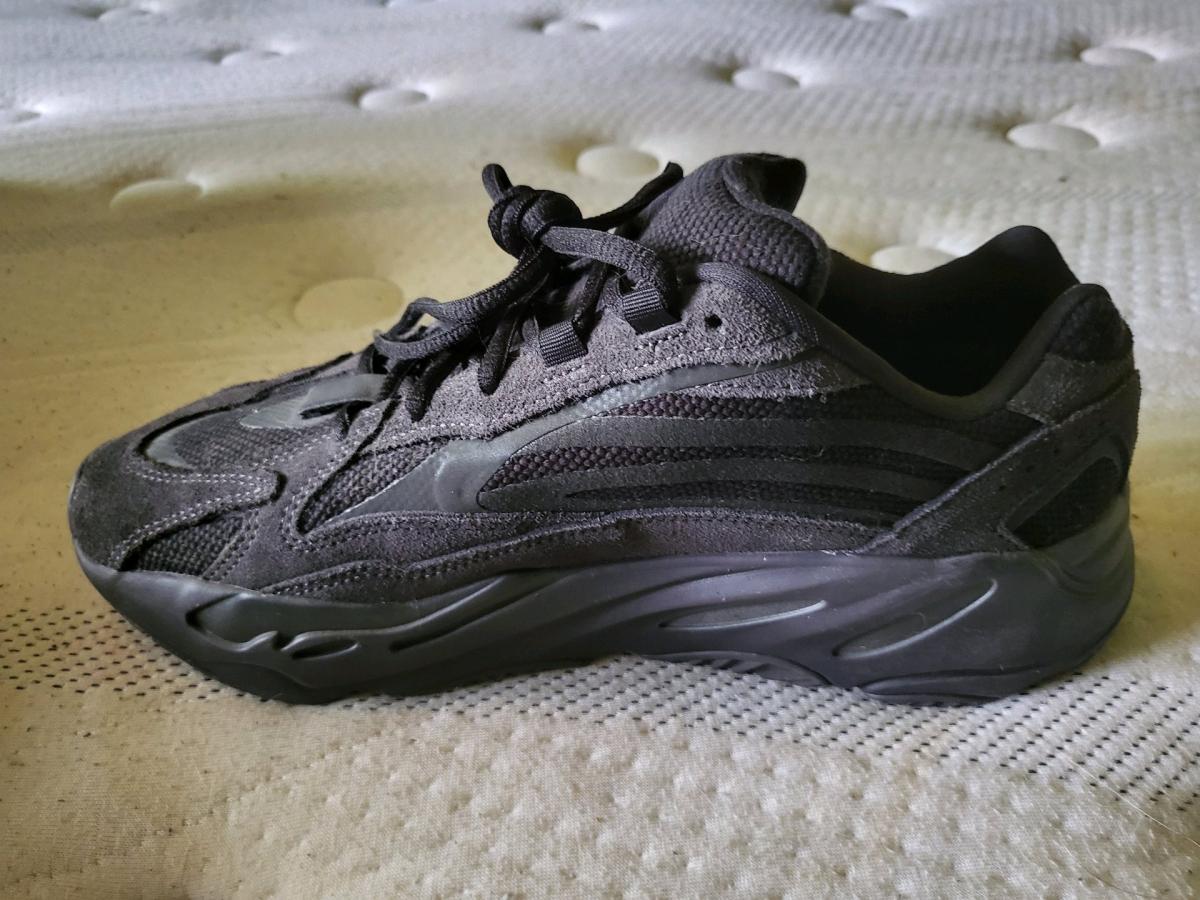 Yeezy Boost 700 V2 Vanta 2019 - Oak Lawn, Illinois - FleaMarketBay