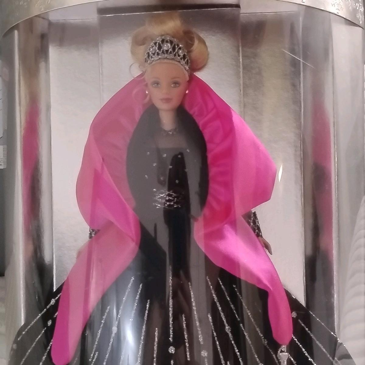 happy holidays barbie misprint box - Oak Harbor, Washington - FleaMarketBay