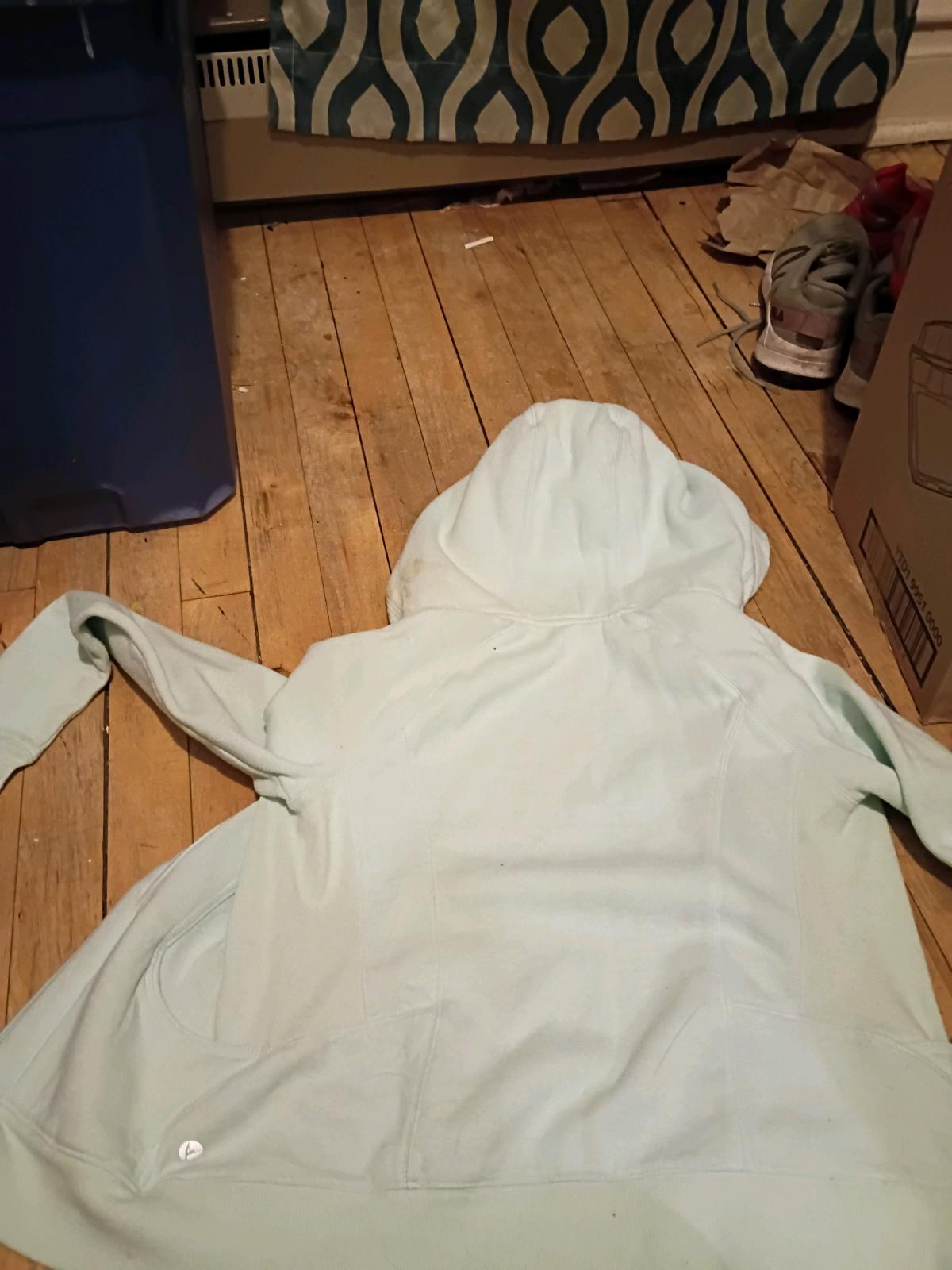 green childrens hoodie size 10 12 - Duluth, Minnesota - FleaMarketBay