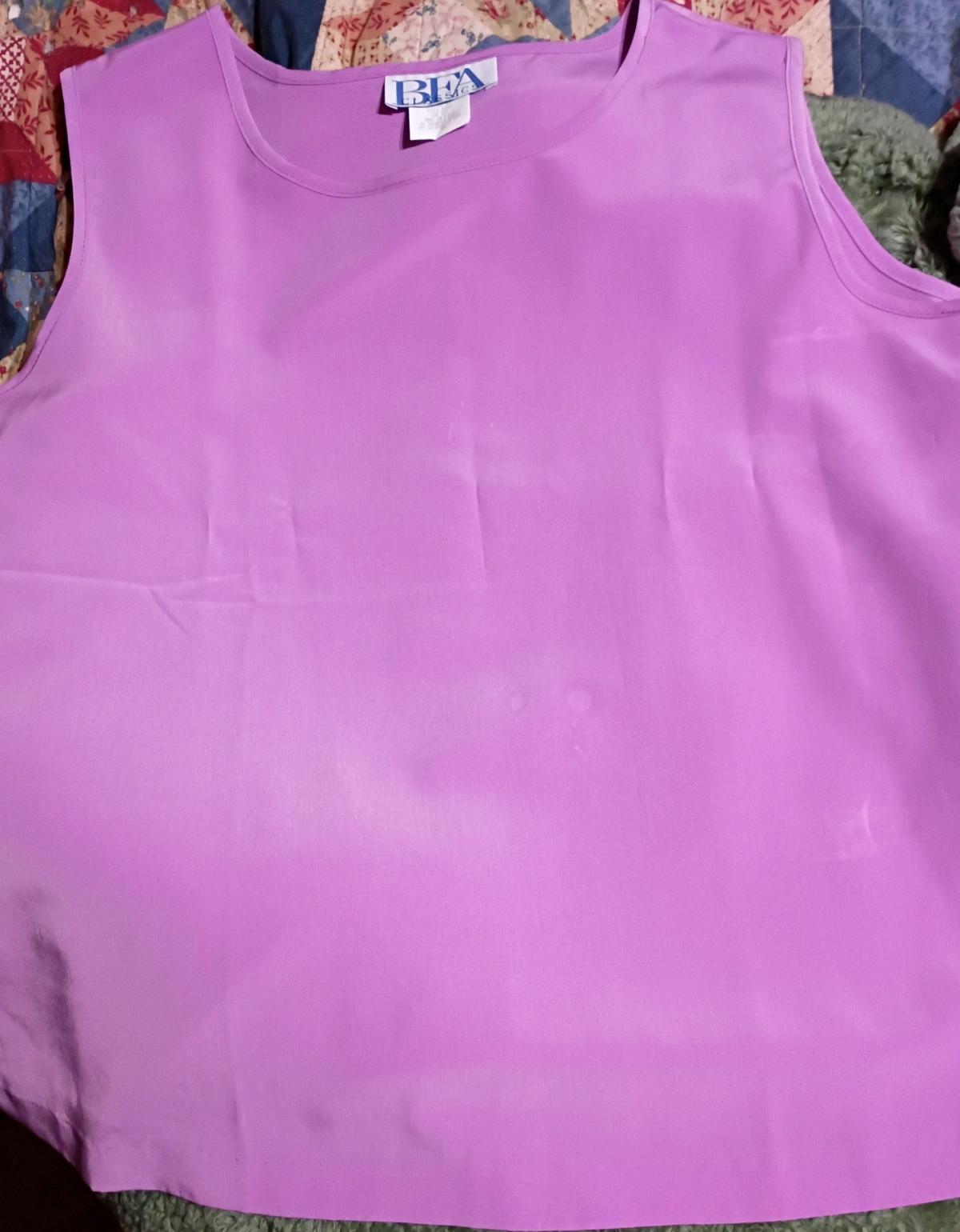Never worn pink dress shirt with tank and belt BFA Classics - Laurel, Mississippi - FleaMarketBay