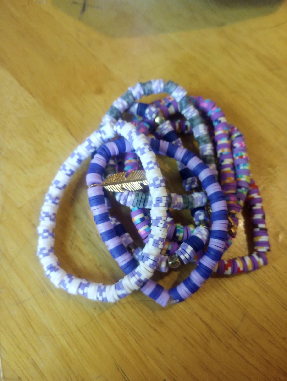 2 random color braclets thank you - Richmond, Kentucky - FleaMarketBay