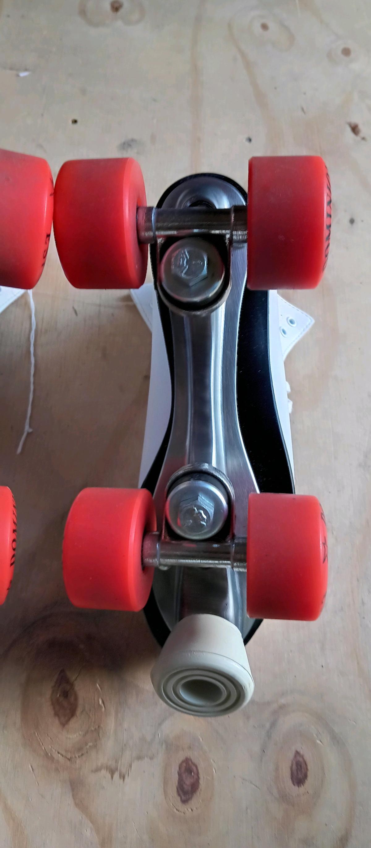 Dominion Esprit Canada Roller Skates Marathon IV White Size - Philadelphia, Pennsylvania - FleaMarketBay
