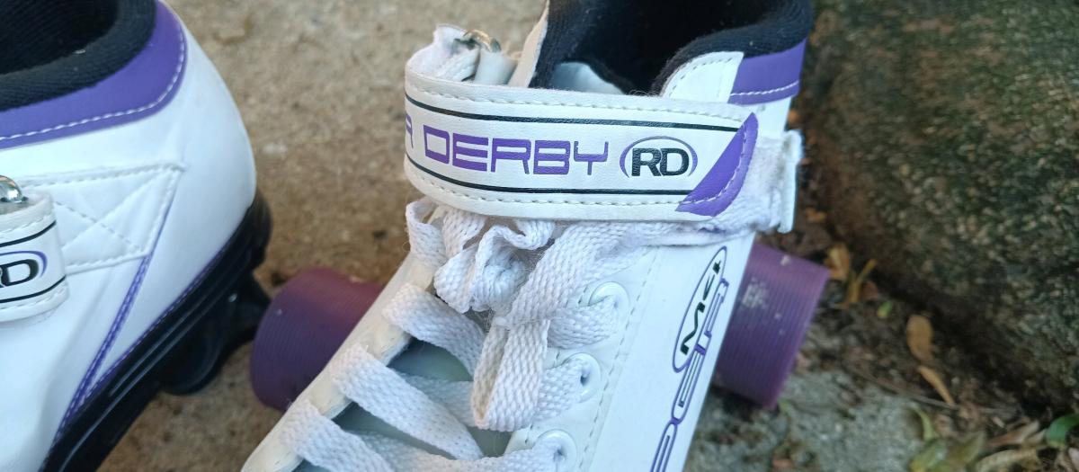 Roller Derby Viper M4 Womens Quad Skates Size 7 Adult womens - Philadelphia, Pennsylvania - FleaMarketBay