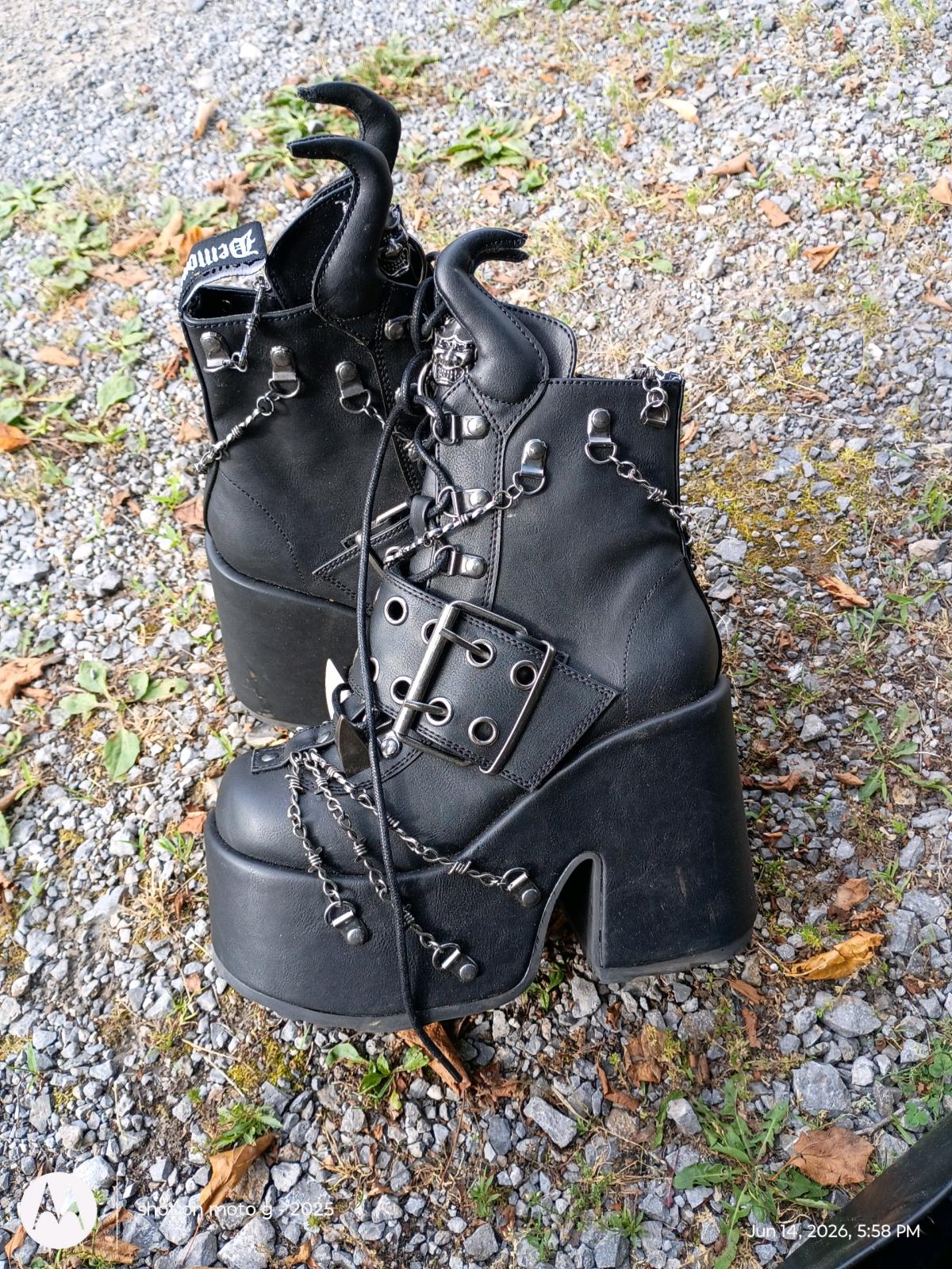 Demonia Boots - Clintwood, Virginia - FleaMarketBay
