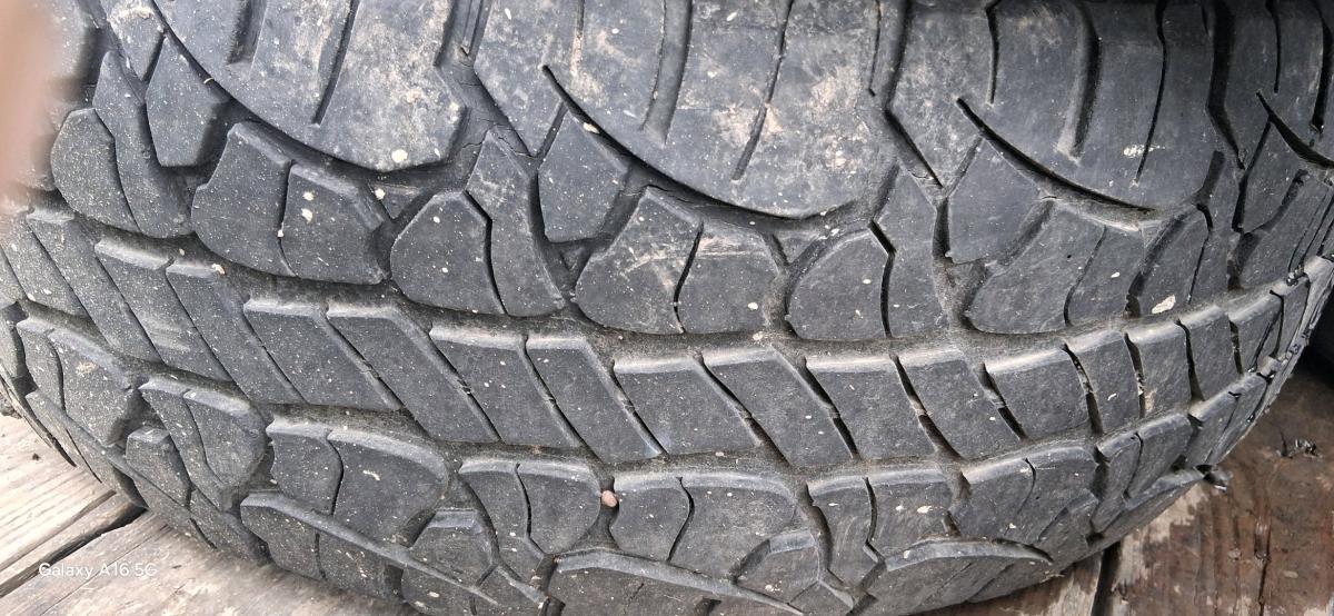 20 inch tires and rims universal fit - Griffithville, Arkansas - FleaMarketBay
