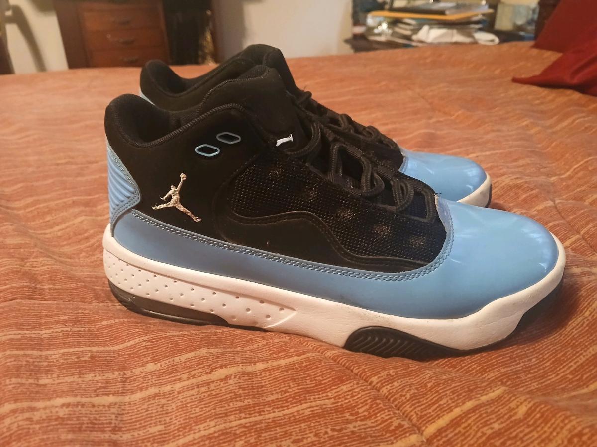 Air Jordan Max Aura 2 Black University - Mcdonough, Georgia - FleaMarketBay