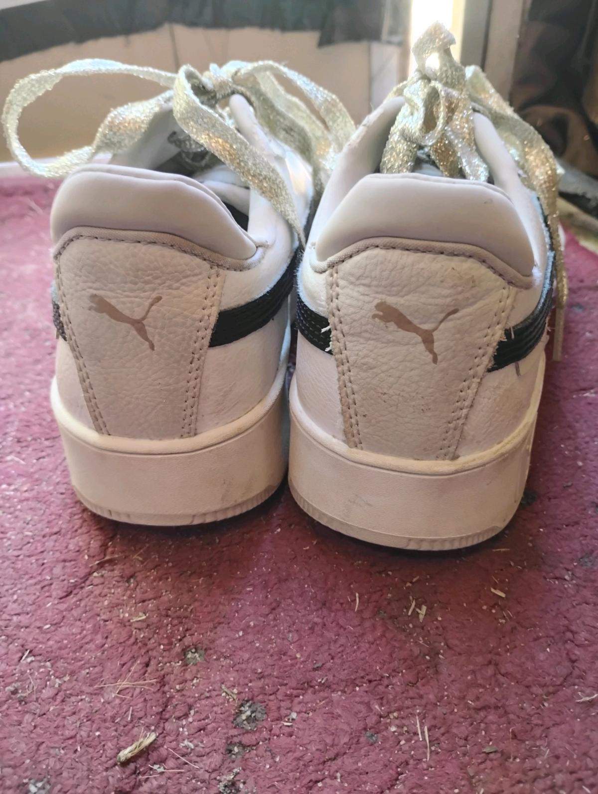 A Nice Pair of White Girls Pumas - Swansea, South Carolina - FleaMarketBay