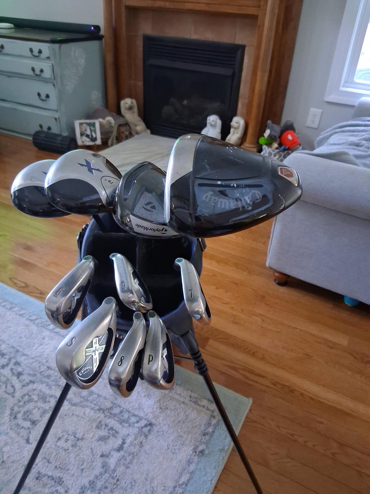 Golf clubs good starter set 6 thru sand wedge 4 woods all gr - West Palm Beach, Florida - FleaMarketBay