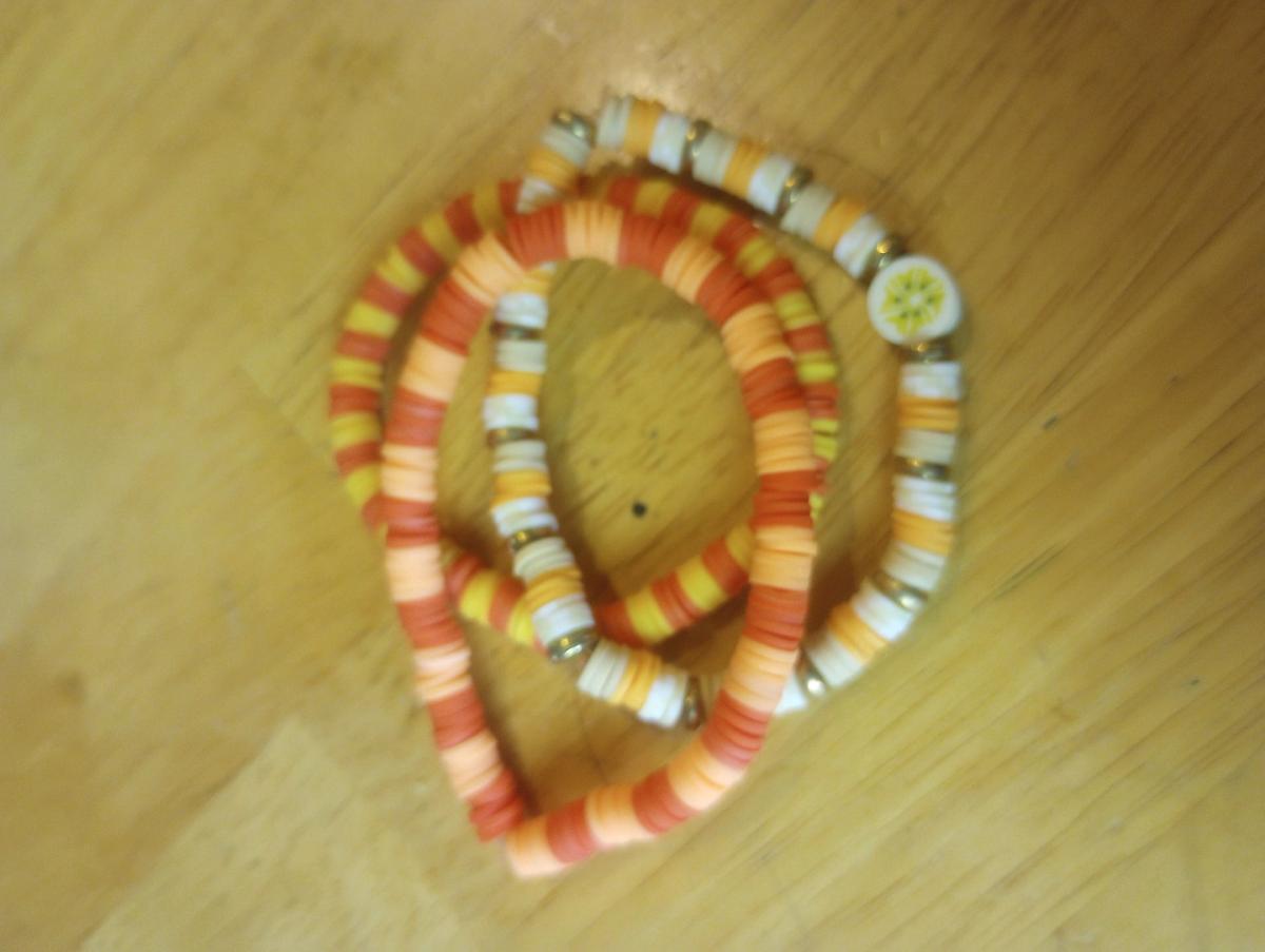 2 random color braclets thank you - Richmond, Kentucky - FleaMarketBay