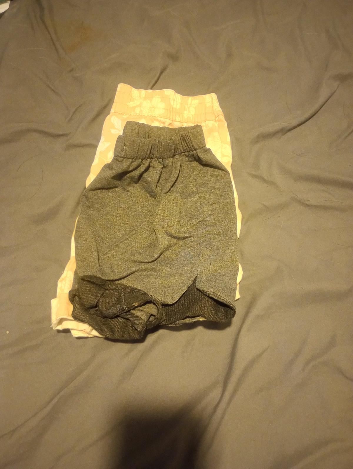 2 pairs of shorts - Richmond, Kentucky - FleaMarketBay