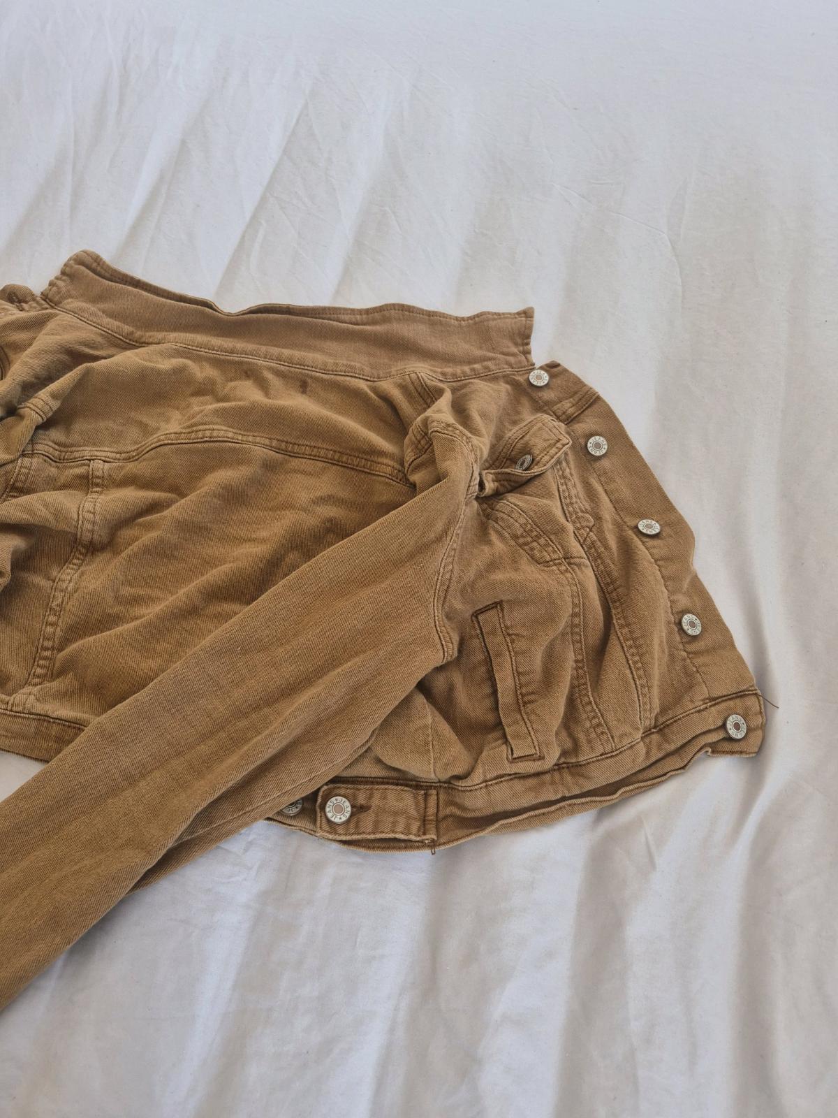 Luvamia Brown Cropped Denim Jacket Medium - Winston Salem, North Carolina - FleaMarketBay