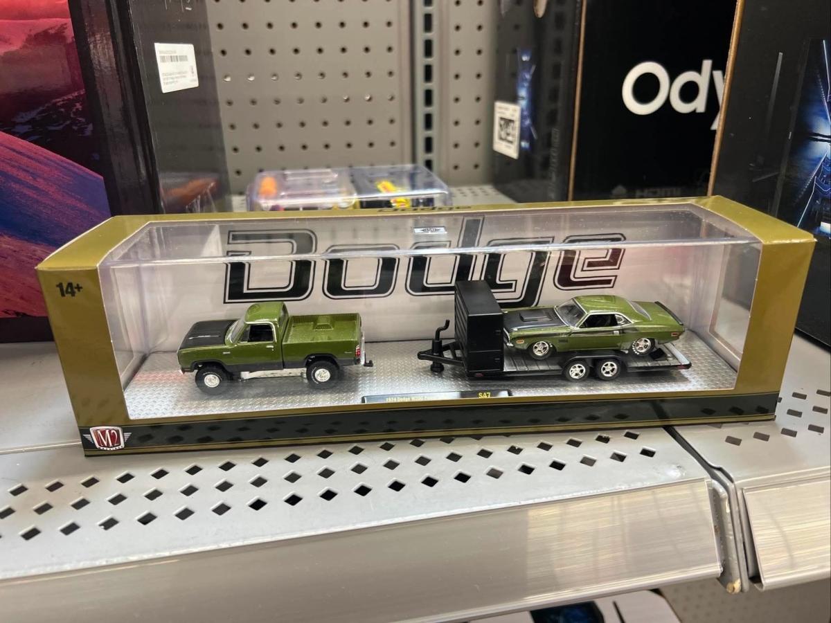 M2 dodge hauler and M2 ford model kit - Marietta, Georgia - FleaMarketBay