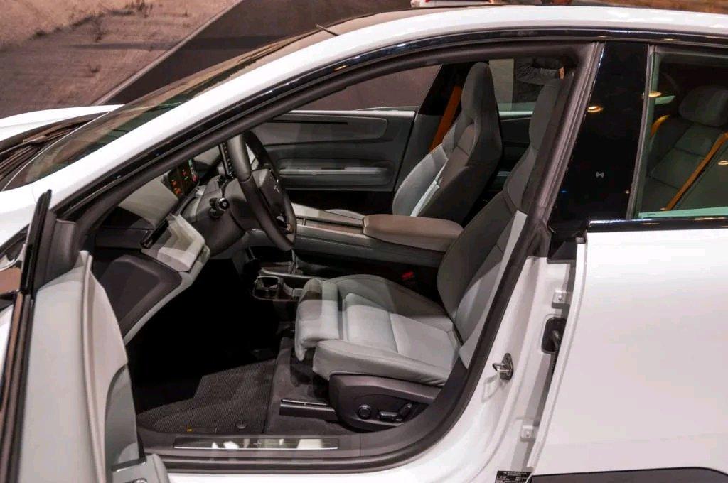 Im selling a brand new car name Polestar in 2025 - Abilene, Texas - FleaMarketBay