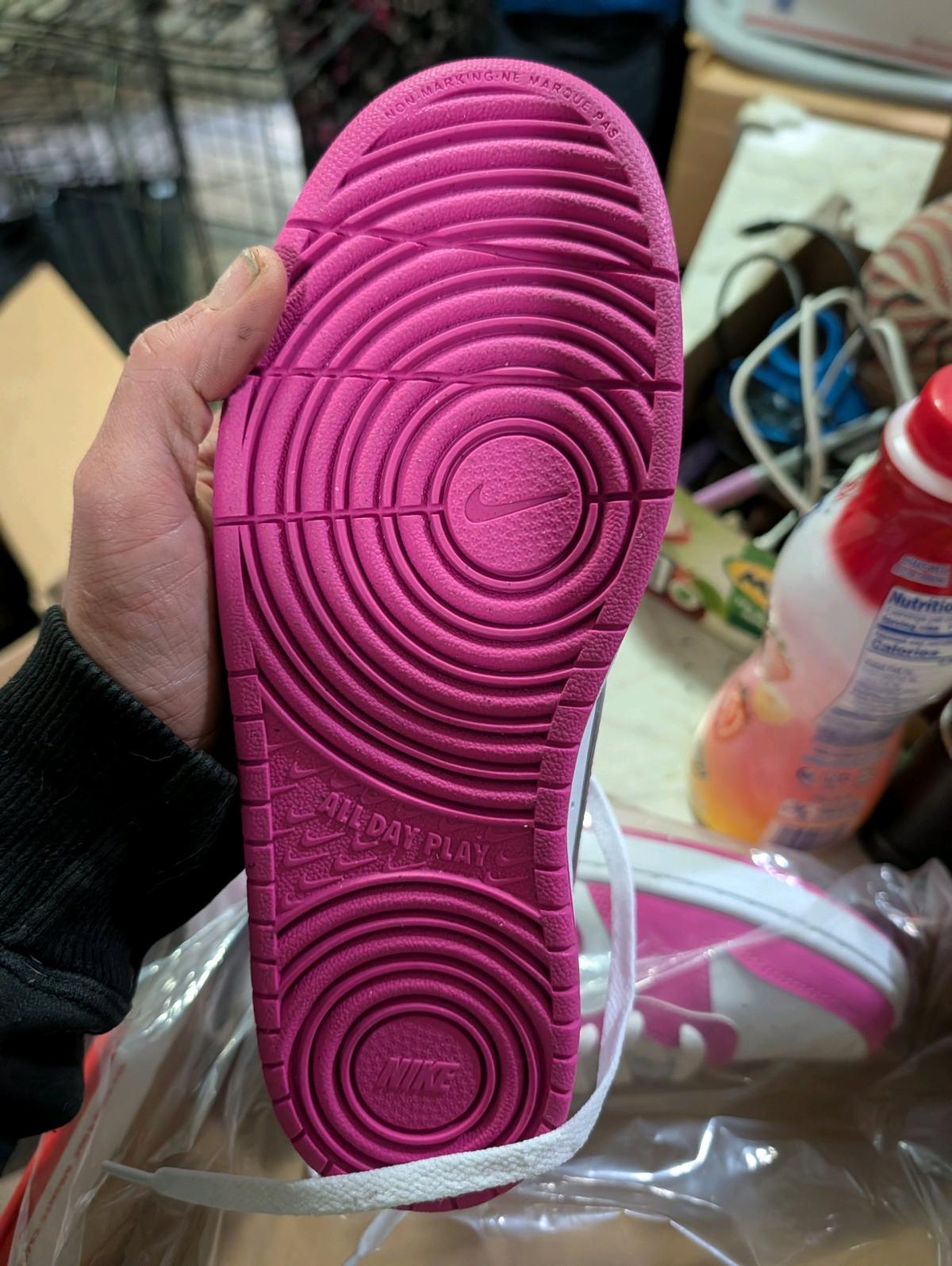hot pink and white Nikes - Dallas, Oregon - FleaMarketBay