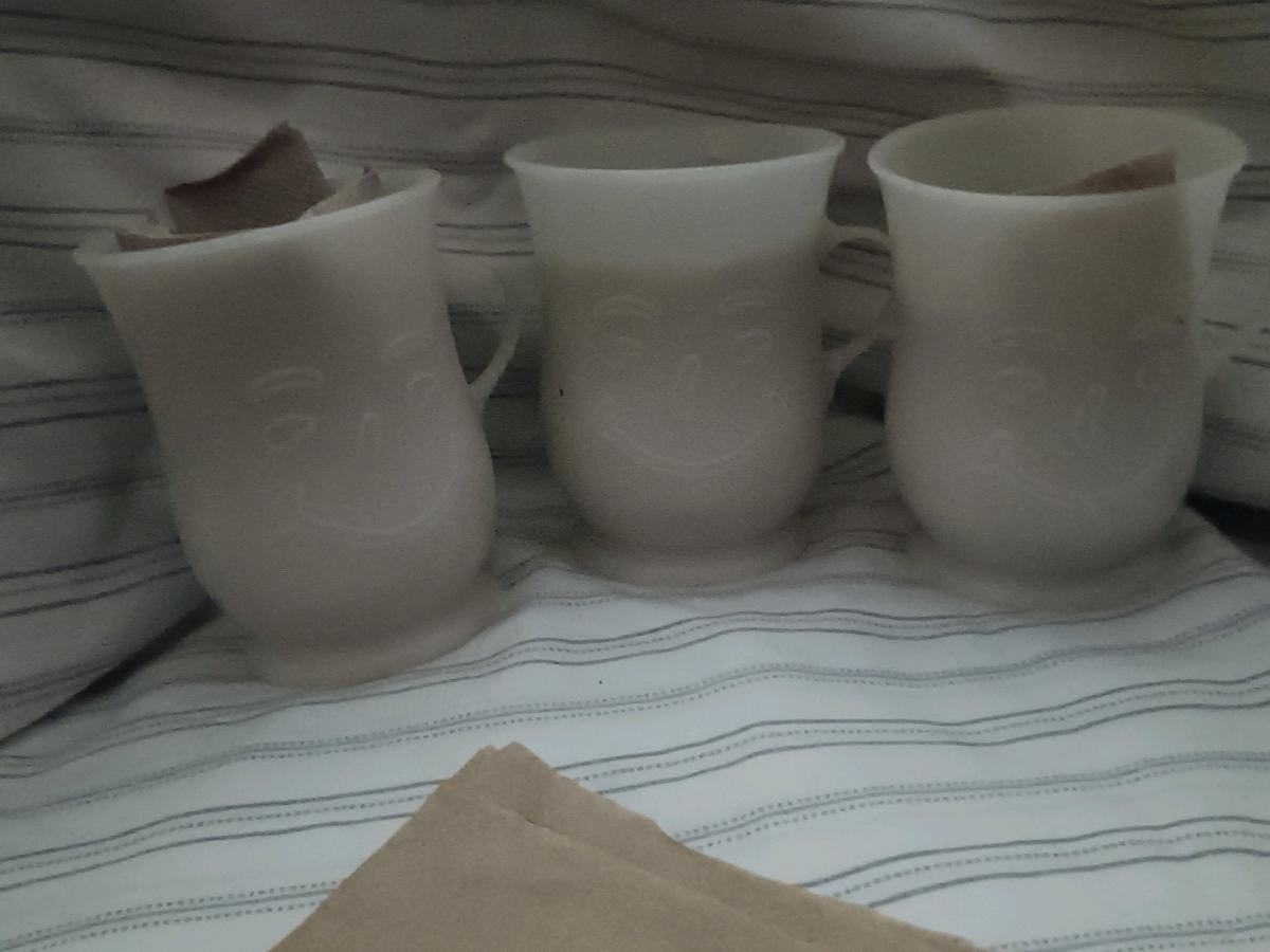 vintage kool aid plastic mugs - Hayward, California - FleaMarketBay