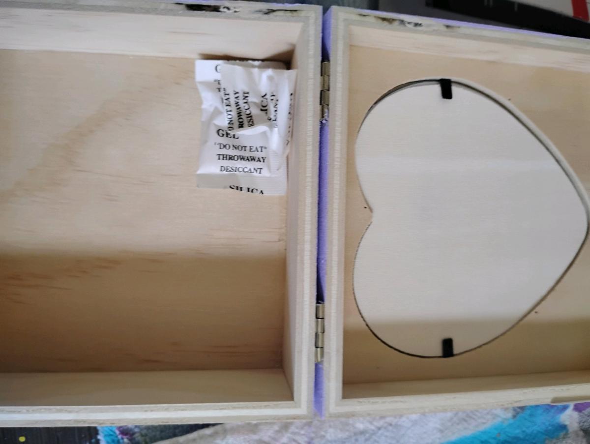 wooden heart box - Kissimmee, Florida - FleaMarketBay