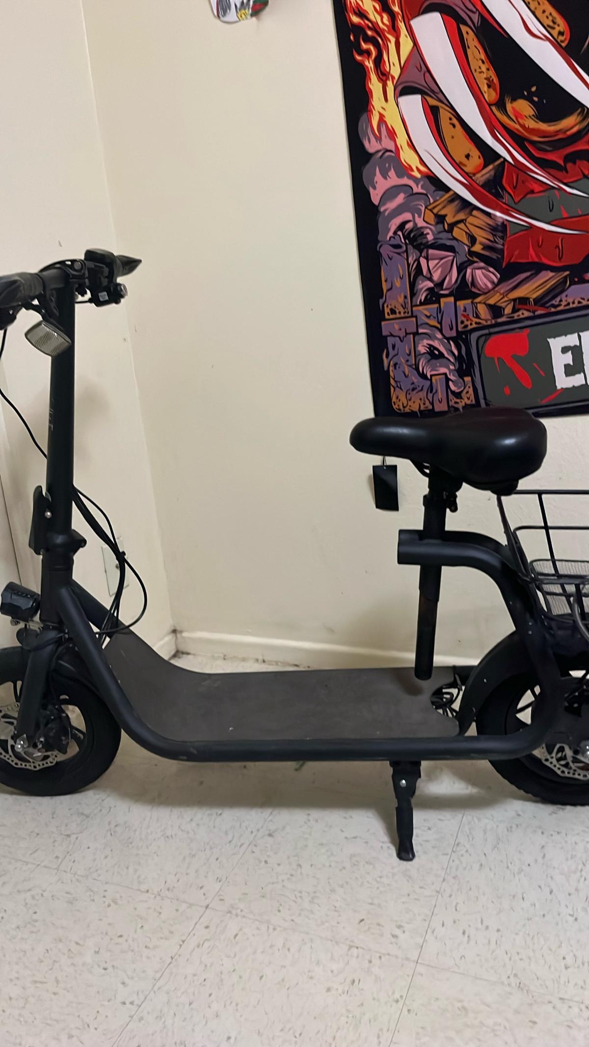 E scooter - Chandler, Arizona - FleaMarketBay