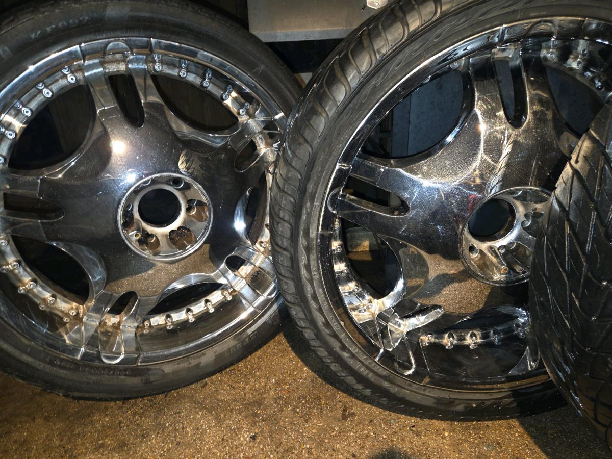 24 inch rims - Arlington, Texas - FleaMarketBay