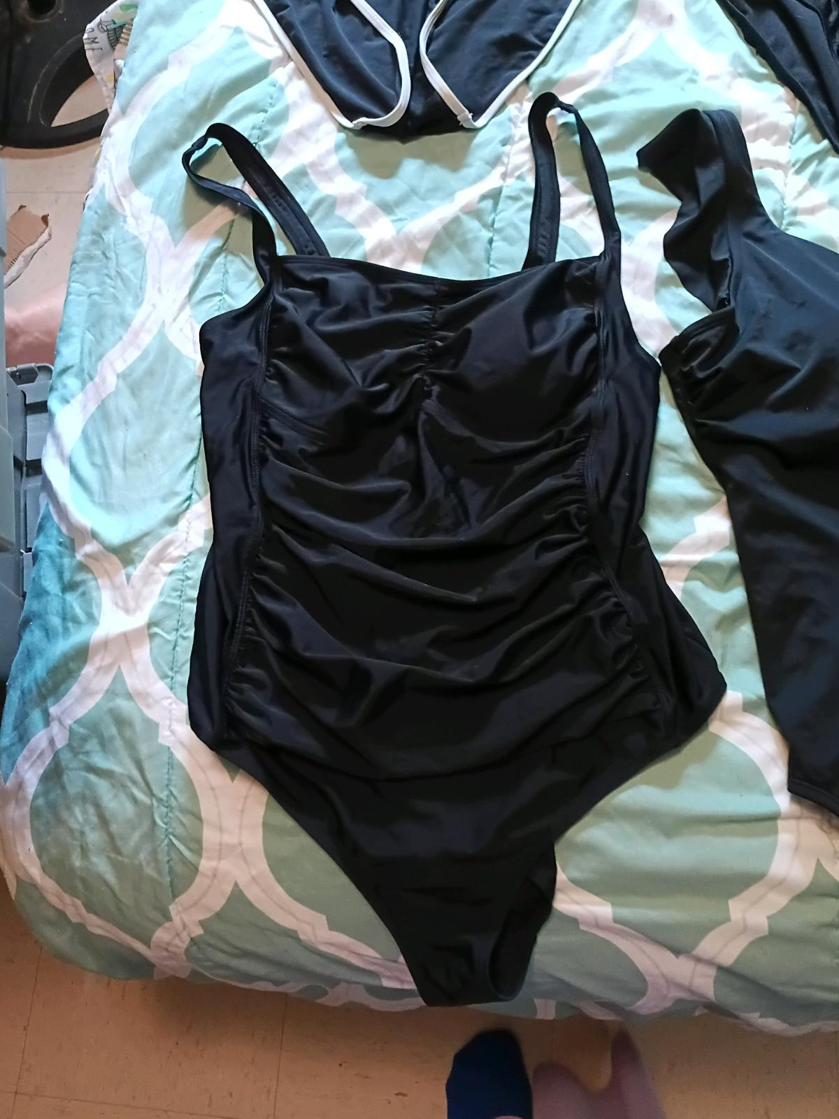 womens swimsuits size xl  bundle of 4 - Hamilton, Alabama - FleaMarketBay