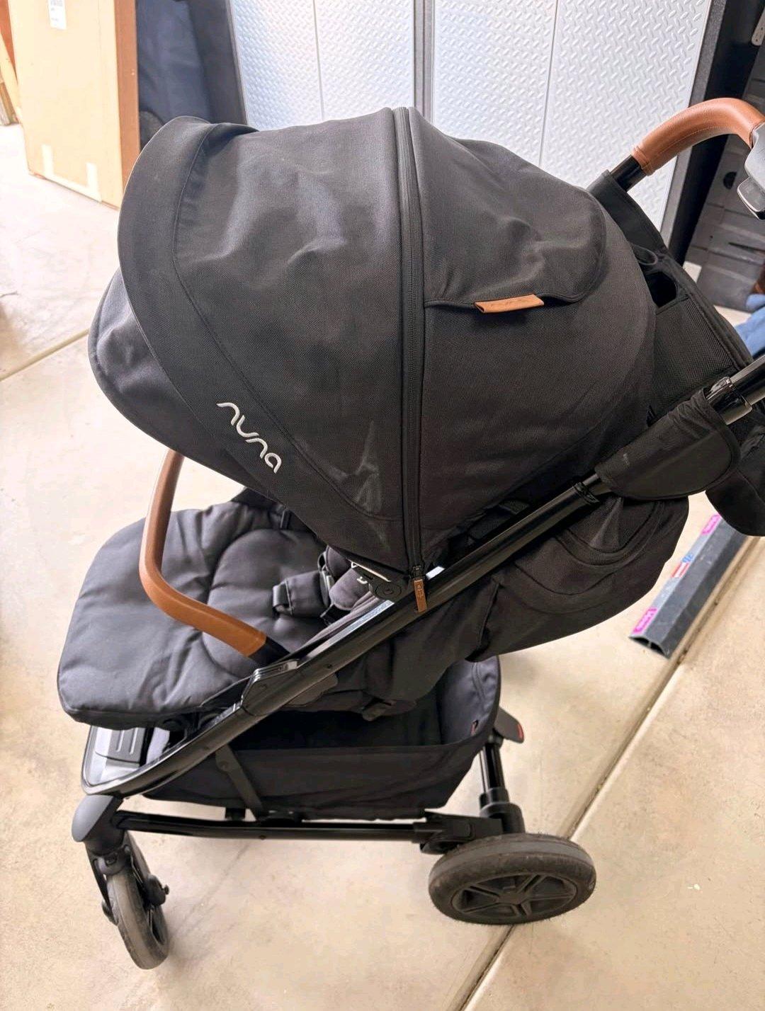 Nuna Pipa Infant Car Seat and stroller travel system - Aiken, South Carolina - FleaMarketBay