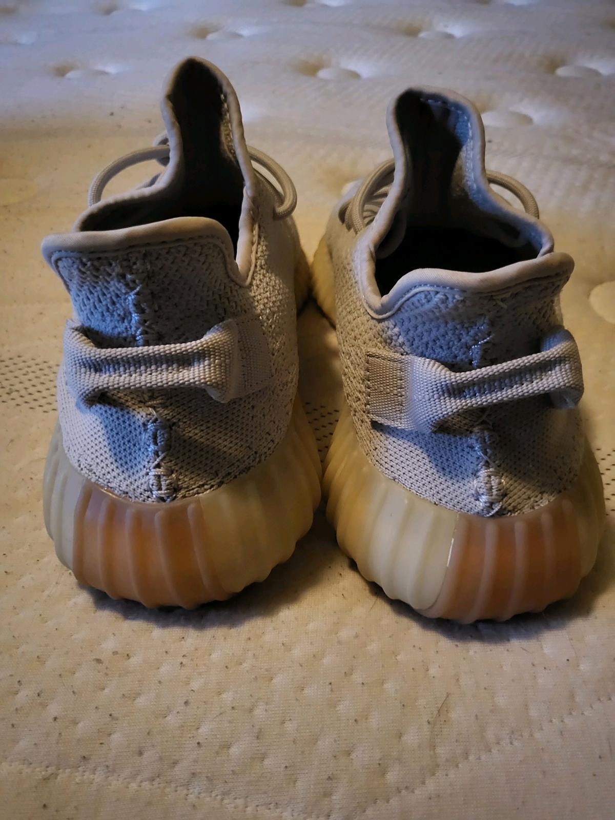 Yeezy Boost 350 V2 Sesame 2018 - Oak Lawn, Illinois - FleaMarketBay