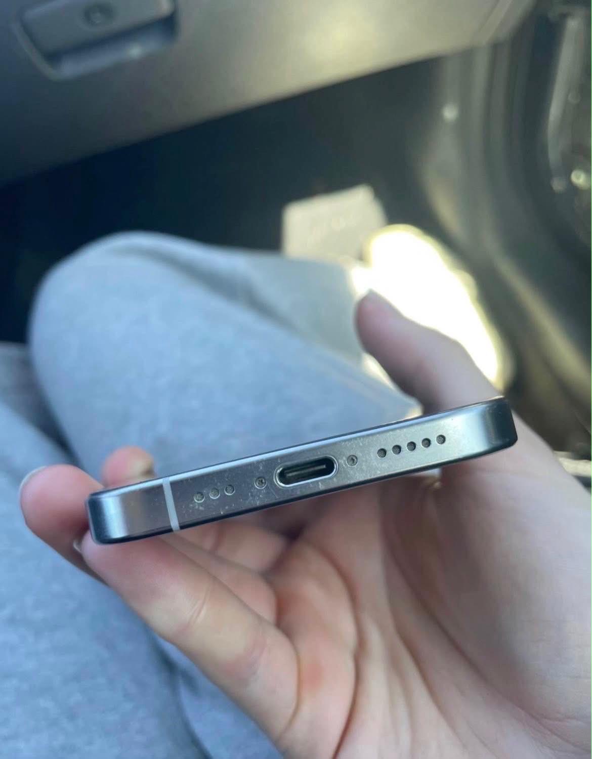 iPhone 16 pro - Altamonte Springs, Florida - FleaMarketBay