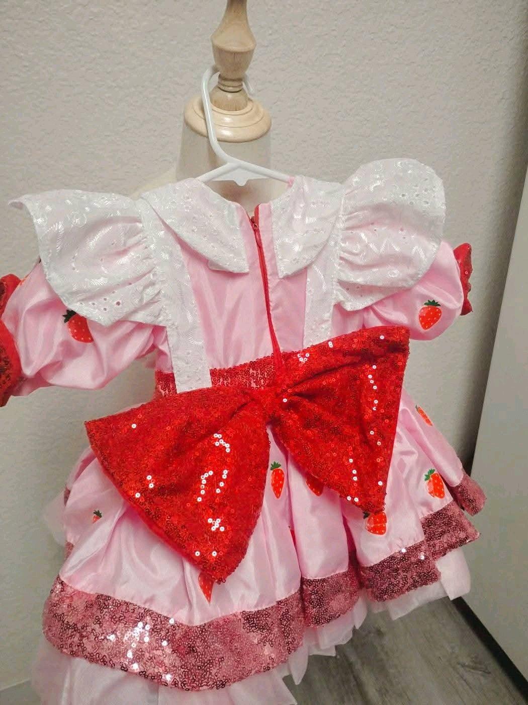 Strawberry Shortcake dress  1t 12 18months - Antioch, California - FleaMarketBay