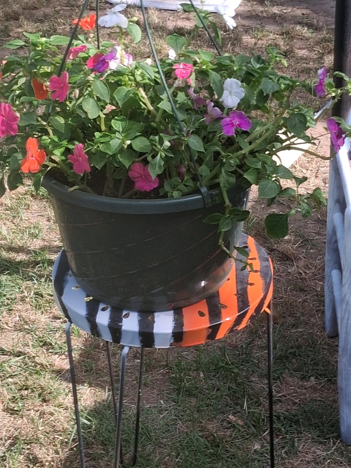 Garden Tables - Mineral Wells, Texas - FleaMarketBay