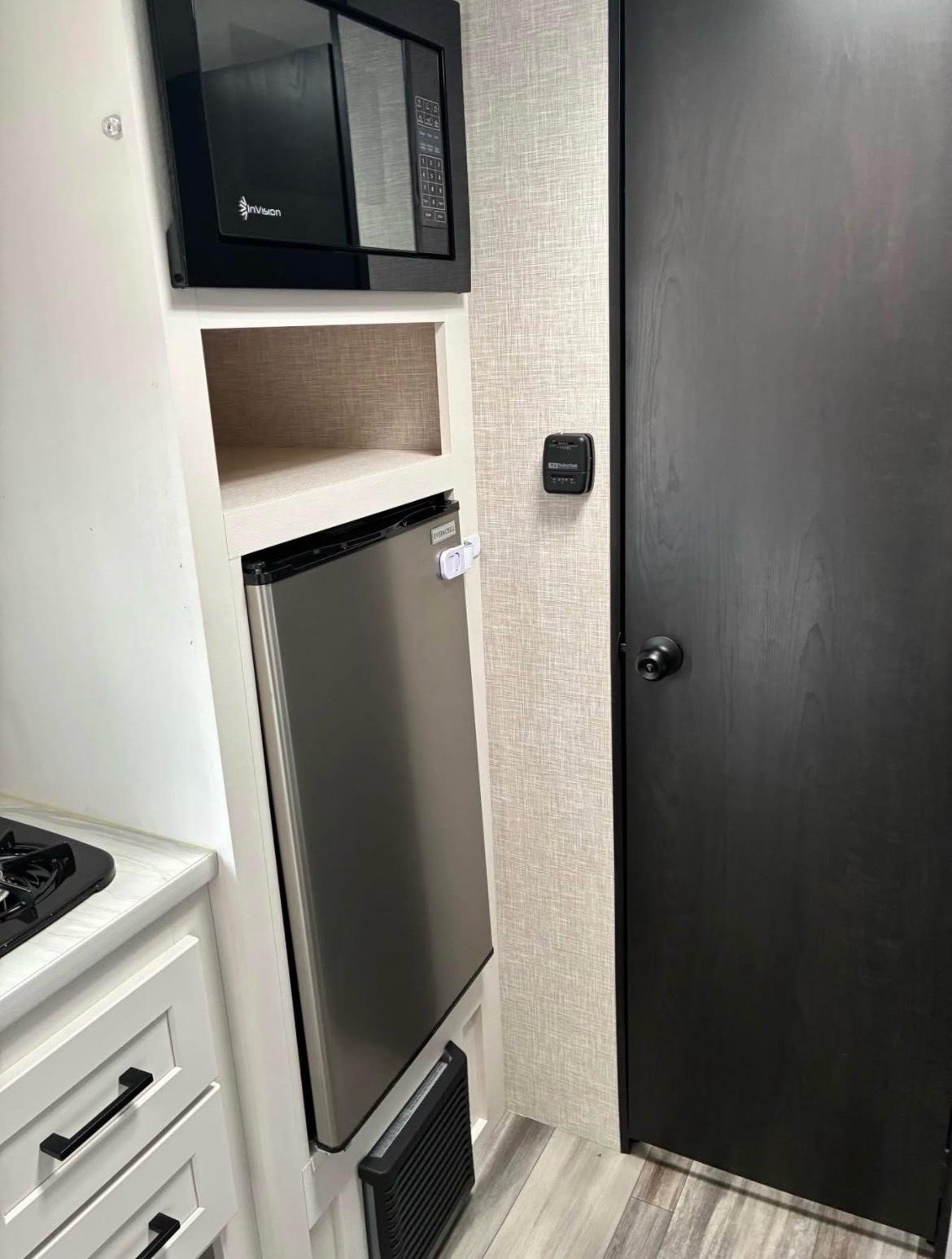 2025 Jayco 170 BH - Tampa, Florida - FleaMarketBay