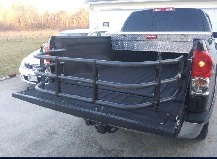 Toyota Tundra bed extender - Winchester, Tennessee - FleaMarketBay