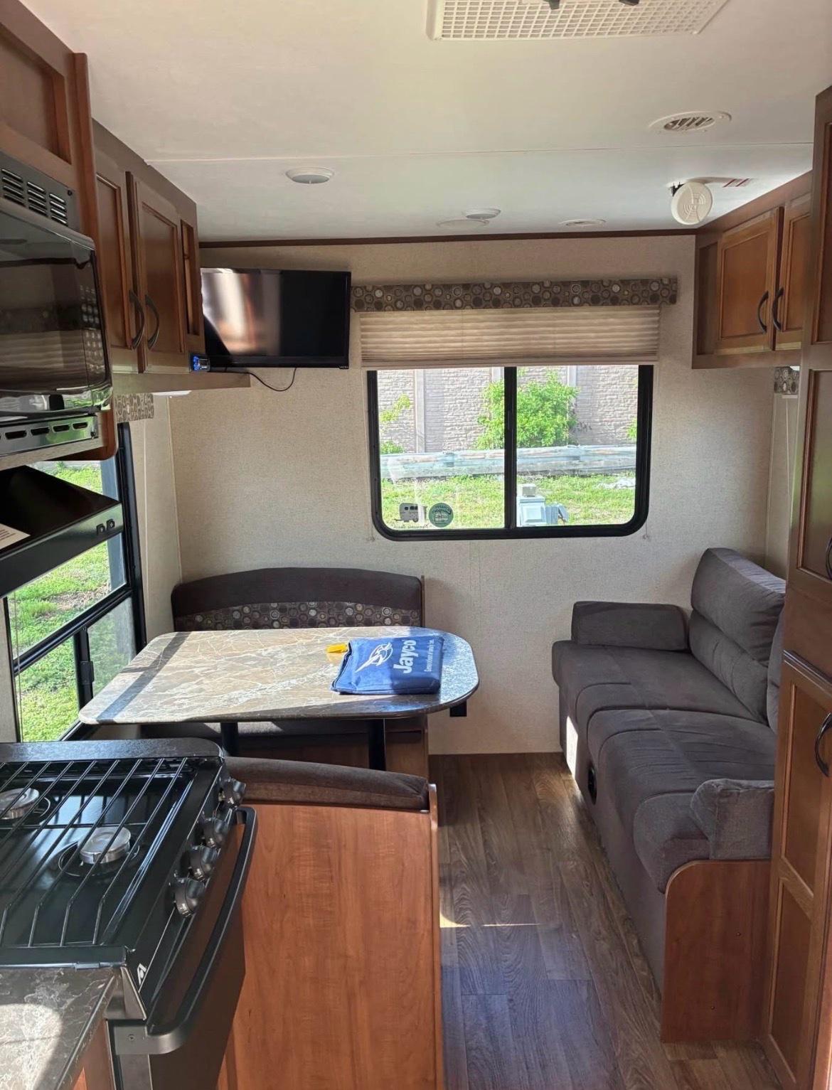 Jayco SLX 212 QBW - Tampa, Florida - FleaMarketBay