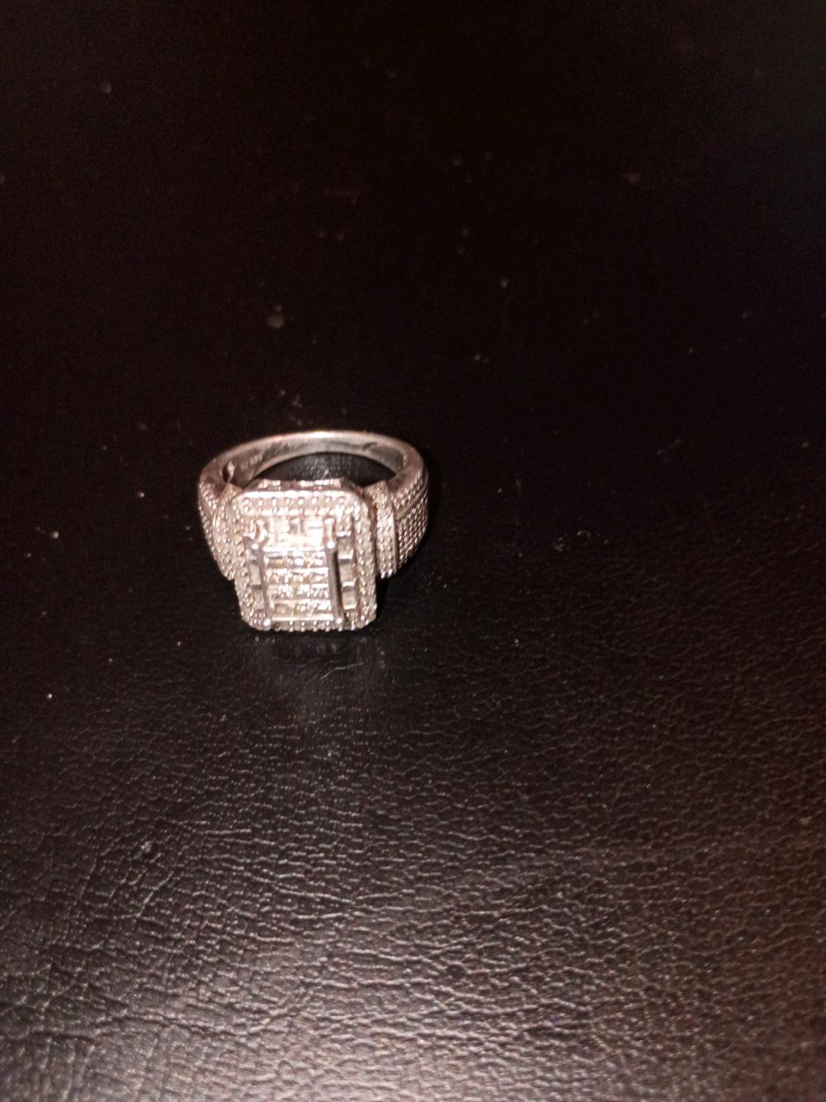925 Sterling and 2ct diamond princess cut engagement ring - Cleveland, Tennessee - FleaMarketBay