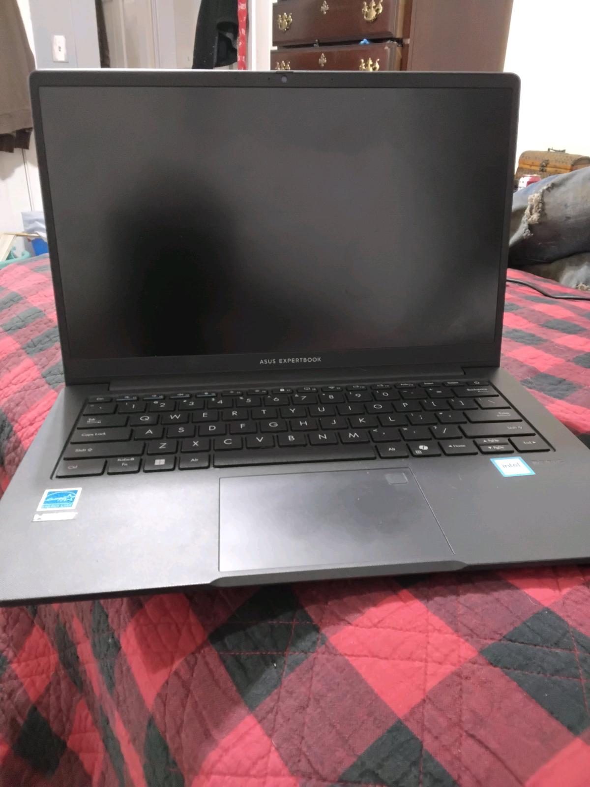 ASUS ExpertBook B1403CTA  Excellent Condition  Box  Charger - Hartwell, Georgia - FleaMarketBay