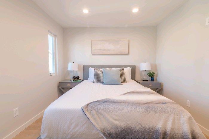 2Bed Room Apartment For Rent - Los Angeles, California - FleaMarketBay