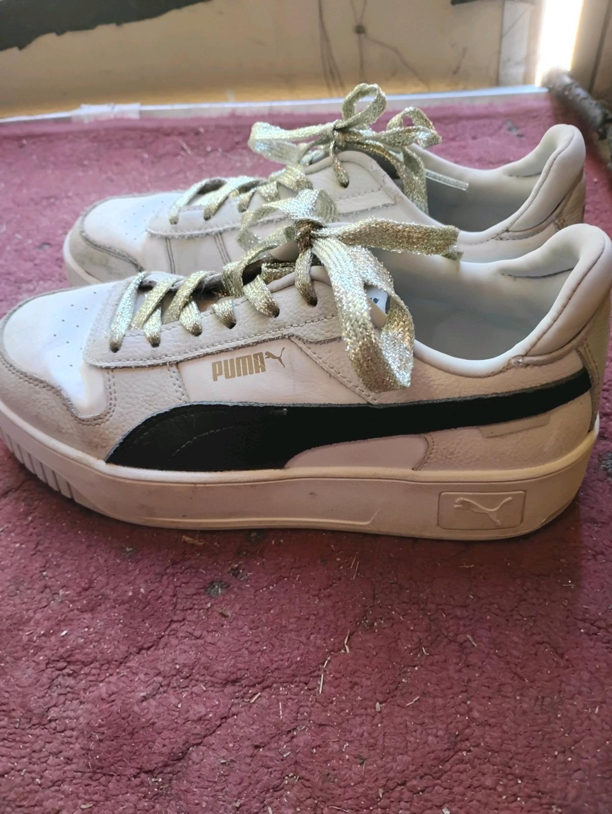 A Nice Pair of White Girls Pumas - Swansea, South Carolina - FleaMarketBay